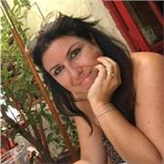 Laureata scienze politiche impartisco lezioni di inglese, medie e superiori, aiuto generale nei compiti